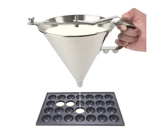 Δοσομετρητής Inox 1,5Lt  με Βάση & 3 Μύτες Κορνέ | Εργαλεία Κουζίνας στο coffeetales