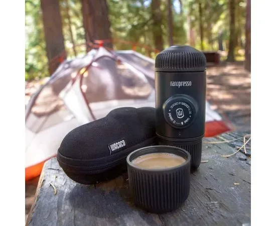 Wacaco Nanopresso Elements Arctic Blue - Μηχανή Χειρός Espresso για αλεσμένο Με Θήκη Μπλε Χρώμα | Συσκευές Εκχύλισης Καφέ στο coffeetales